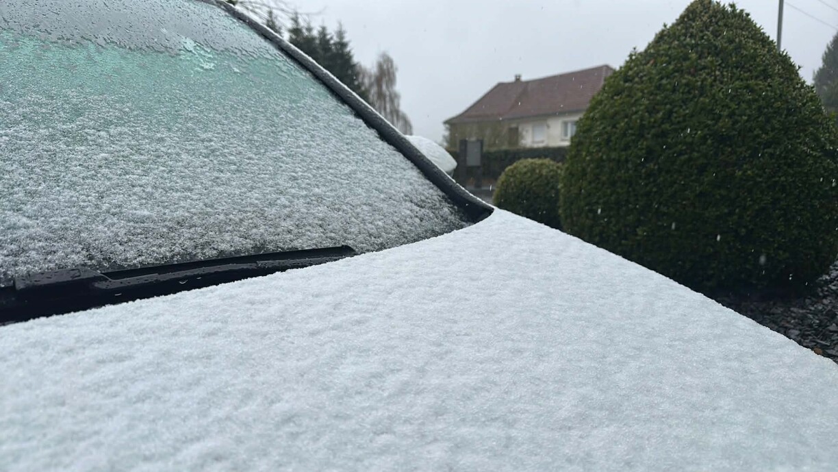 Une fine couche d'un centimètres recouvre la campagne à Wincrange ce samedi matin. Photo prise vers 8h00.