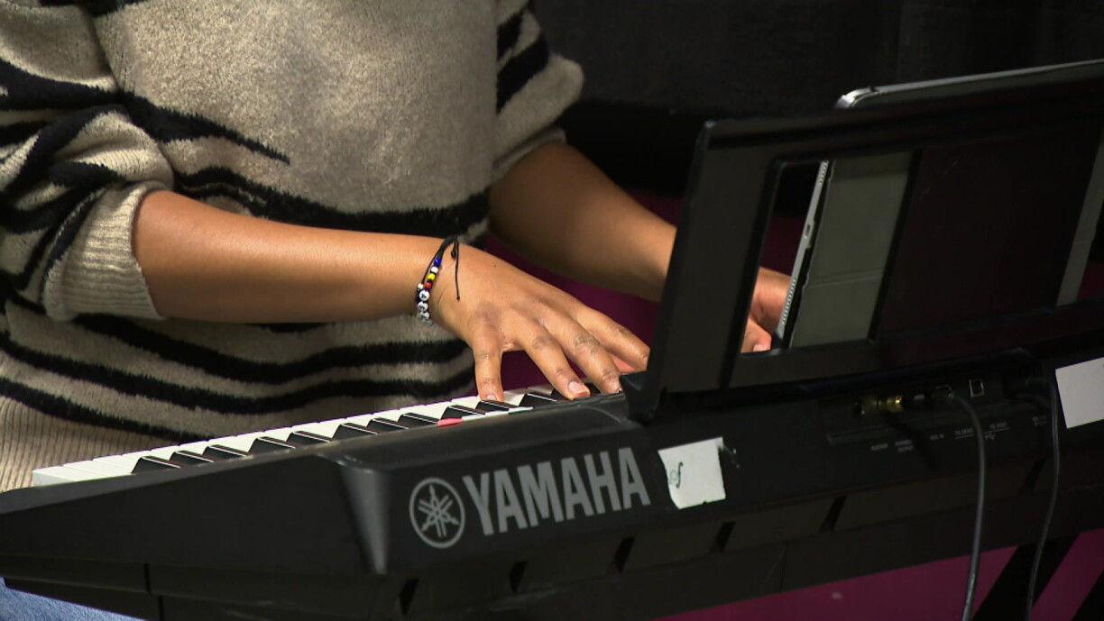 It is the dream of many music enthusiasts and creative minds: not just making music in their spare time, but one day making their mark in the music industry.