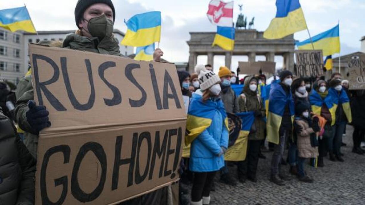 Everywhere in Europe, Ukrainians protest against the invasion of their home country.