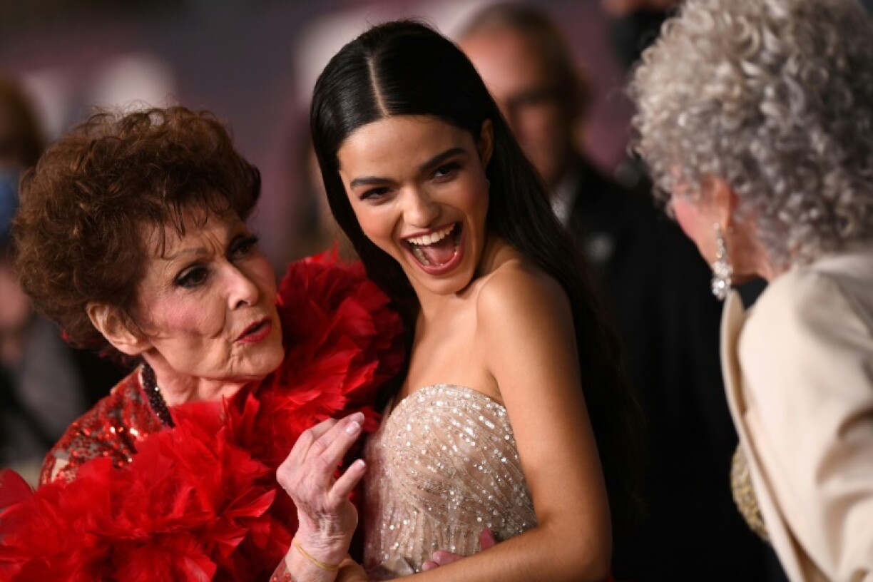(g-d) Les actrices Carol Lawrence, Rachel Zegler et Rita Moreno à la première du film