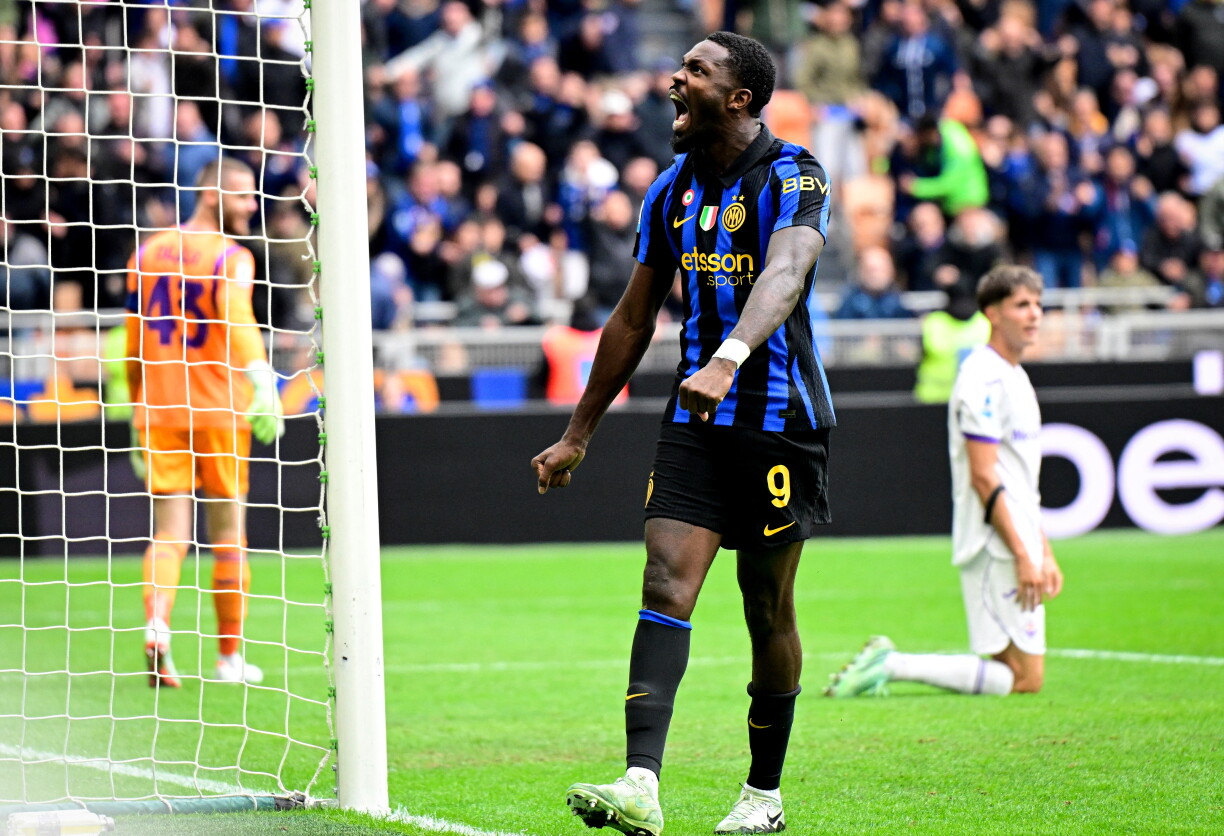 Inter Milan's French forward #09 Marcus Thuram reacts during the Italian Serie A football match between Inter Milan and Fiorentina at San Siro stadium in Milan, northern Italy, on October 25, 2026.