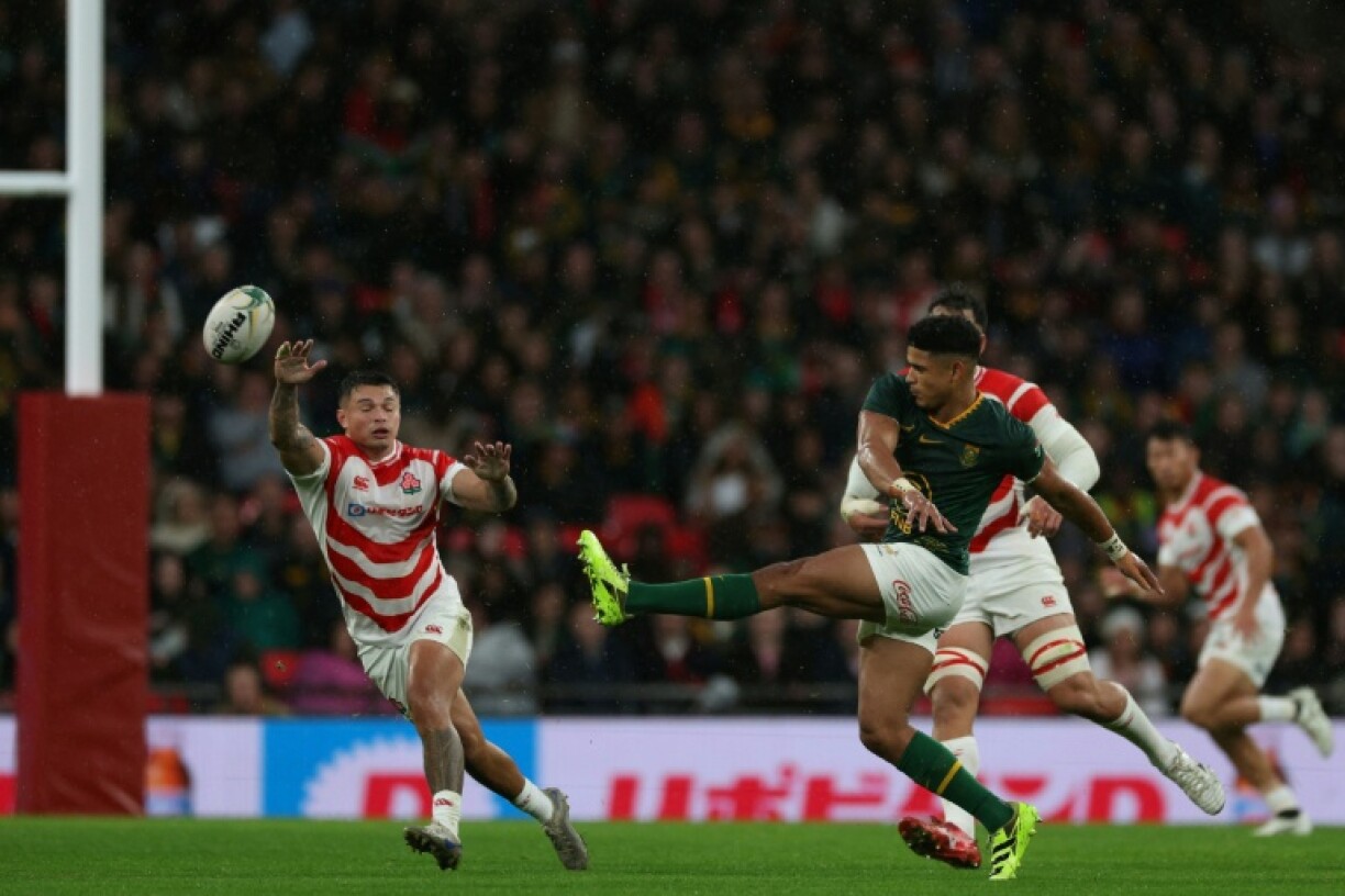 South Africa's fly-half Sacha Feinberg-Mngomezulu