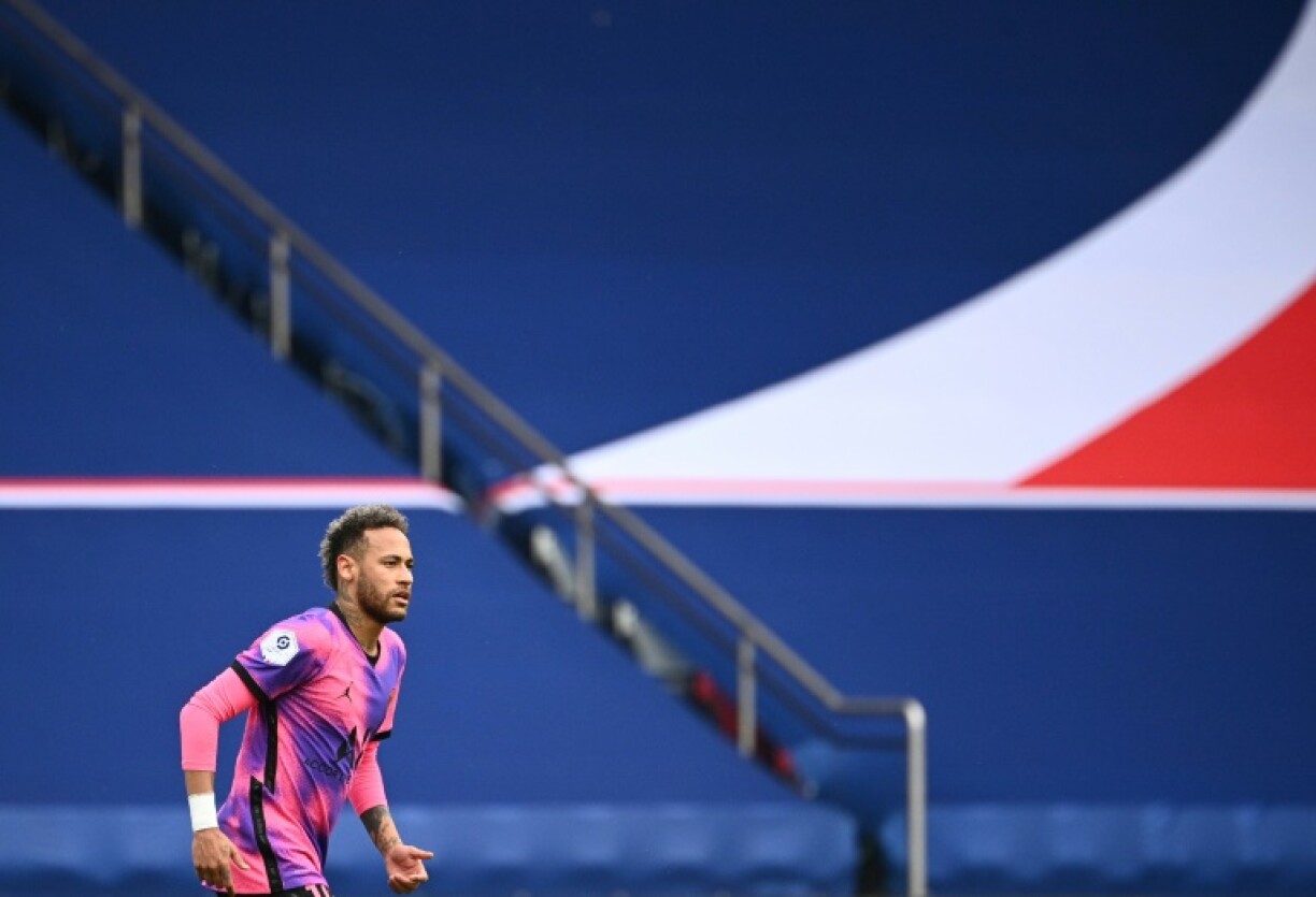 L'attaquant brésilien du Paris-SG, Neymar, lors d'un match de Ligue 1 à domicile contre Lens, le 1er mai 2021