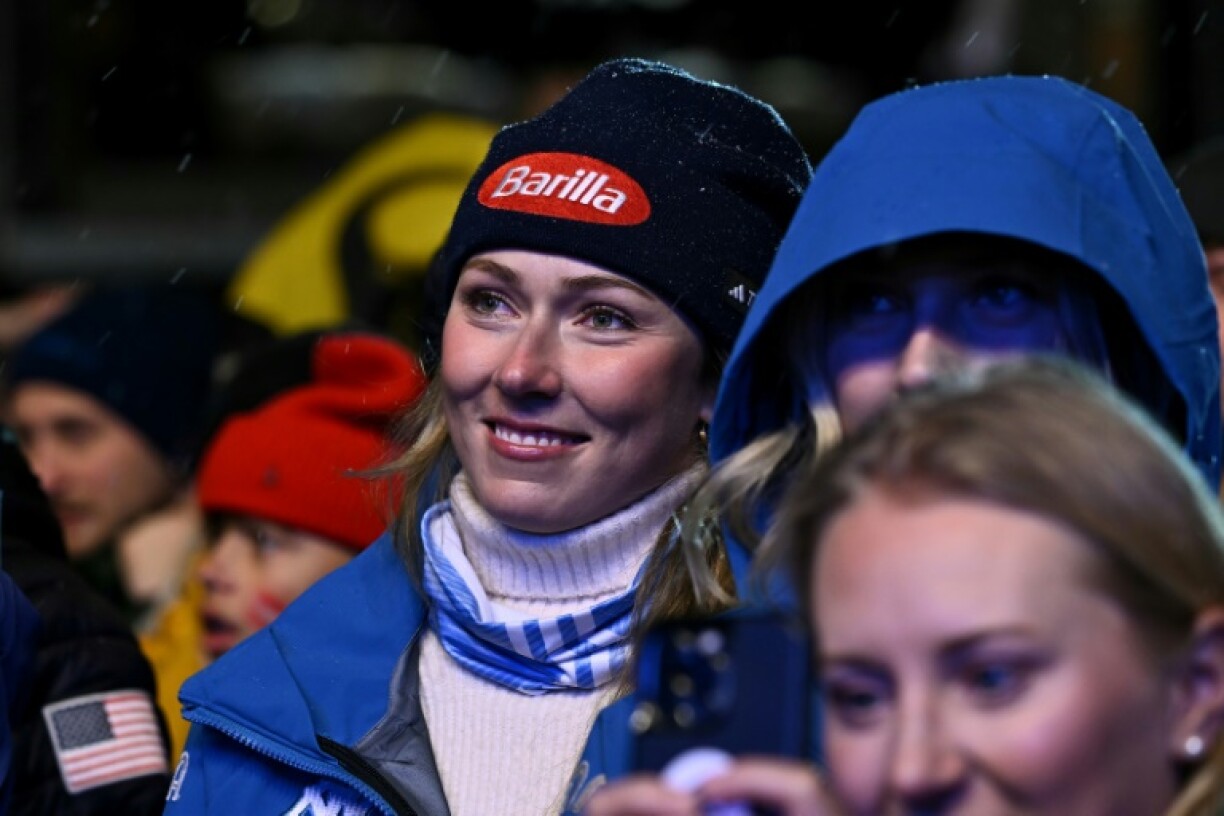 Mikaela Shiffrin at the giant slalom medal ceremony