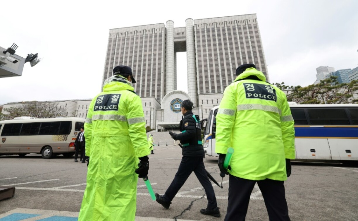 The criminal trial of former South Korean president Yoon Suk Yeol opened Monday at Seoul Central District Court, with the ex-leader appearing in person