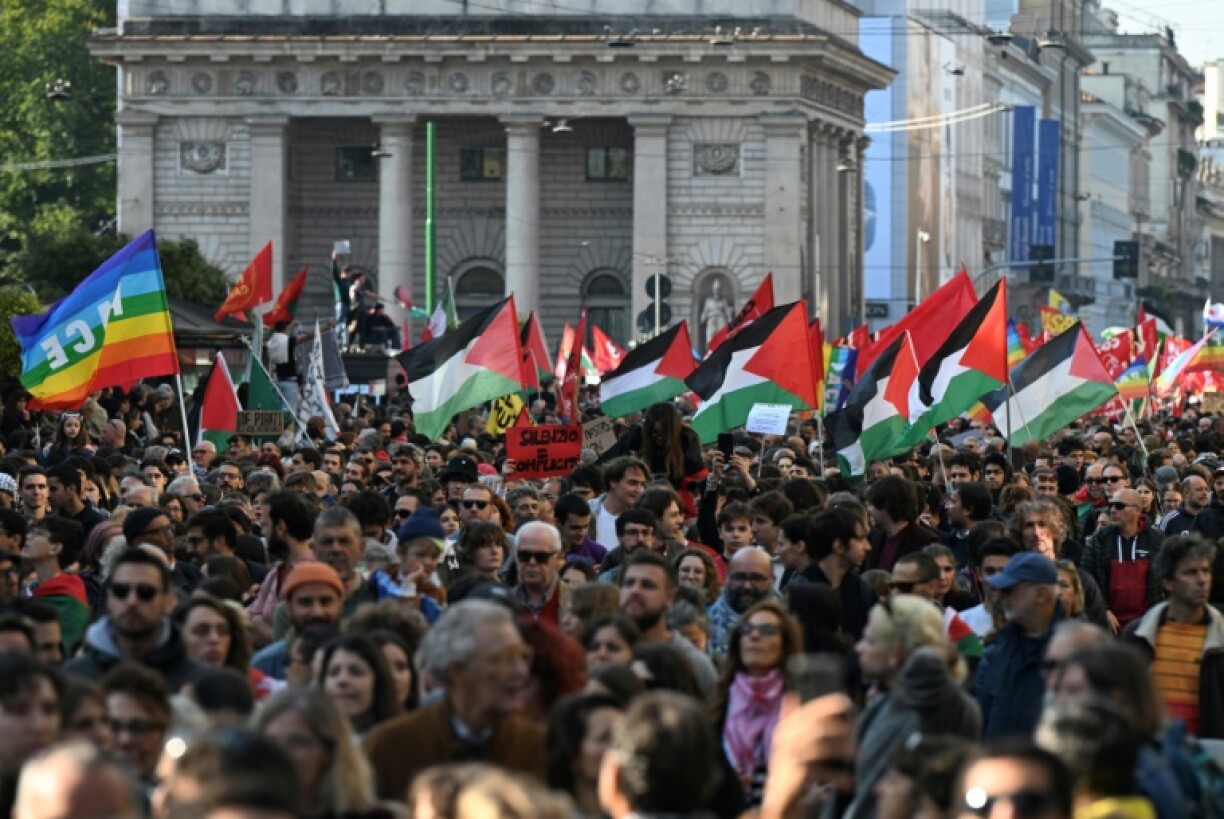 Italians rallied against Israel's interception of the Gaza aid flotilla
