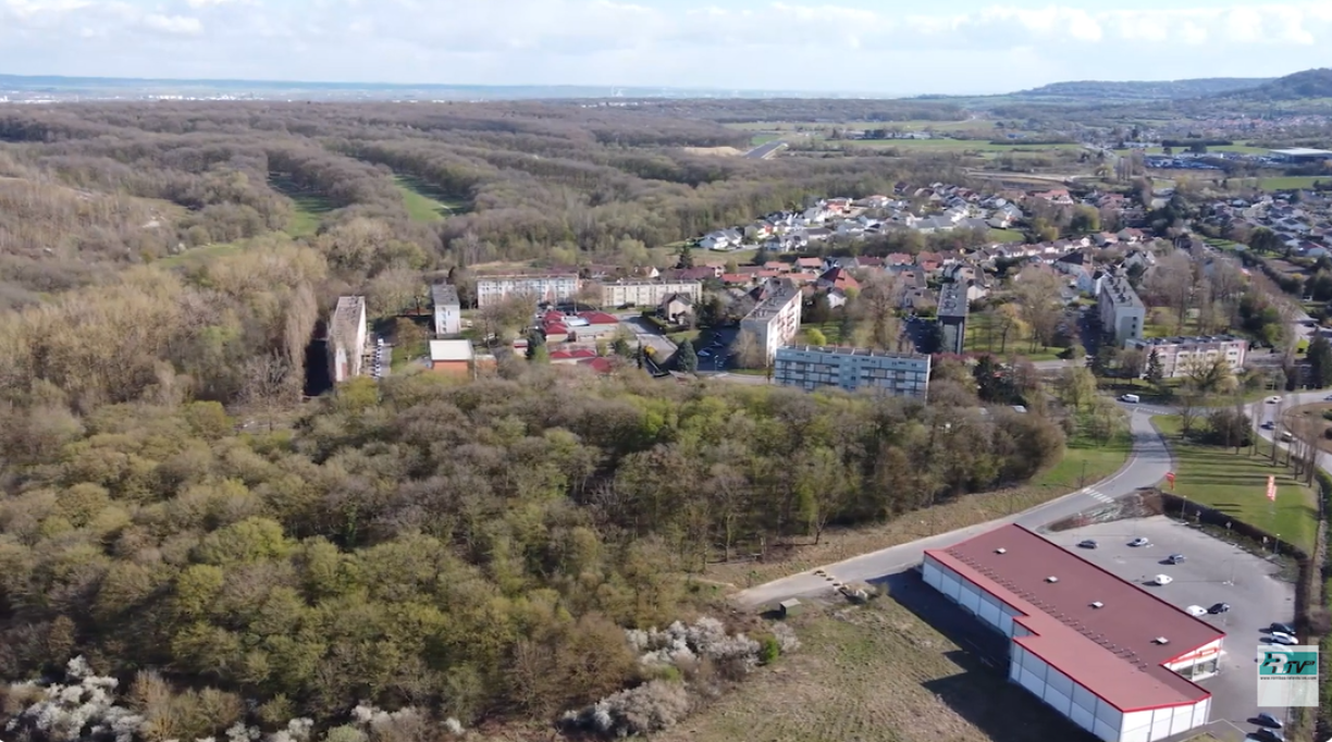 Le futur tronçon arrivera en aval du supermarché Norma (en bas à droite) à Rombas.