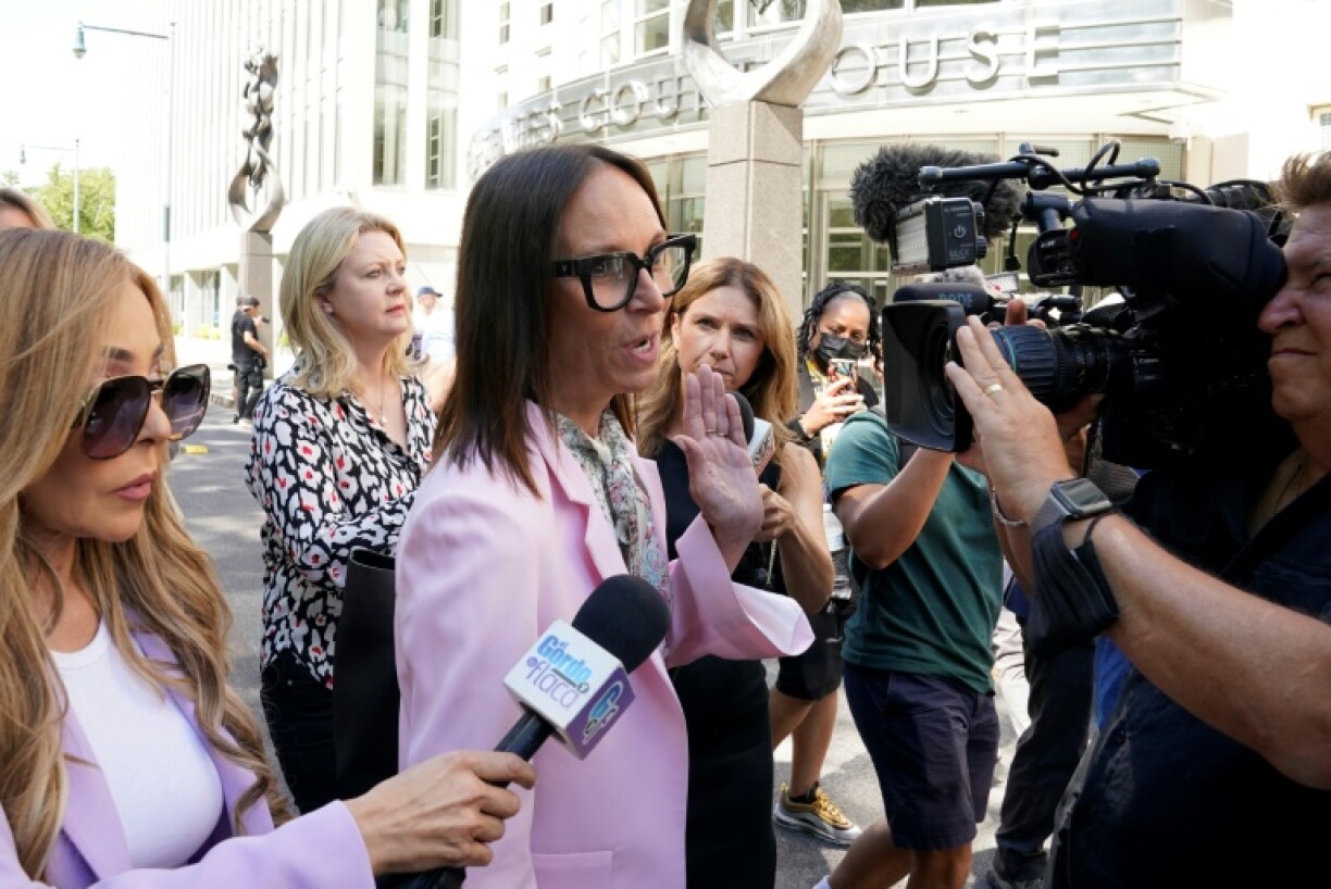 L'avocate du chanteur de R&B R. Kelly, Jennifer Bonjean, à l'issue de l'audience de détermination de la peine à la Cour fédérale de Brooklyn, à New York, le 29 juin 2022