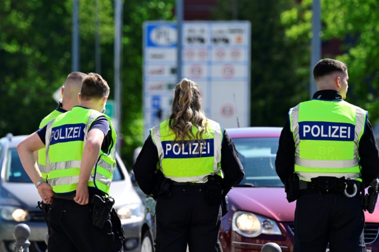 According to the interior ministry, more than 2,800 people have been denied entry to Germany in the first two weeks of the new policy being applied