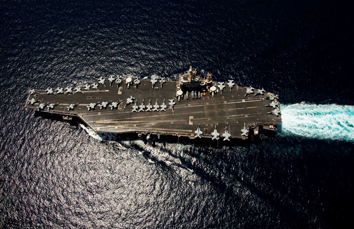 USS Abraham Lincoln am Asaz