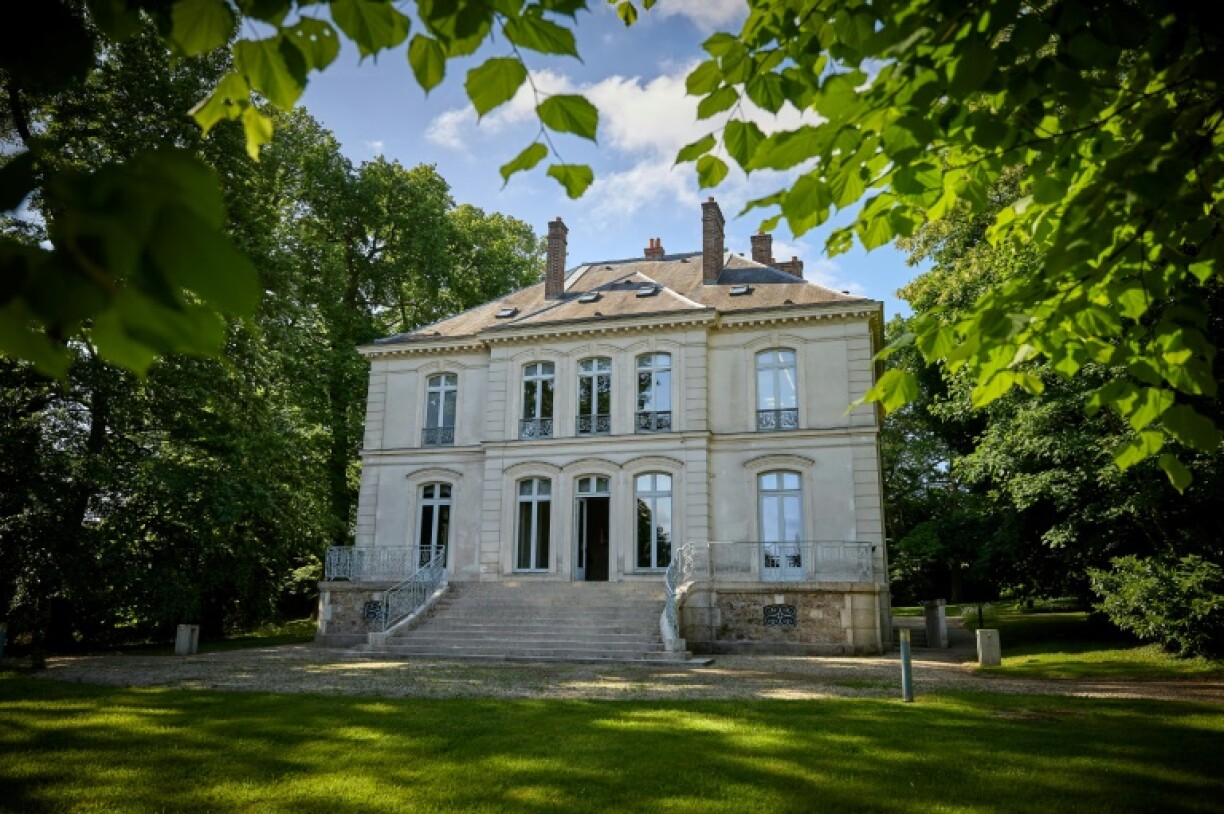 It is said Lagerfeld only slept at the villa one night