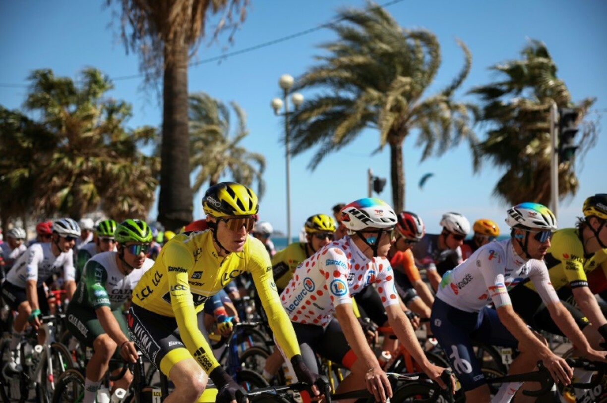 The sun was finally shining as Paris-Nice took off from the Riviera after days of rain