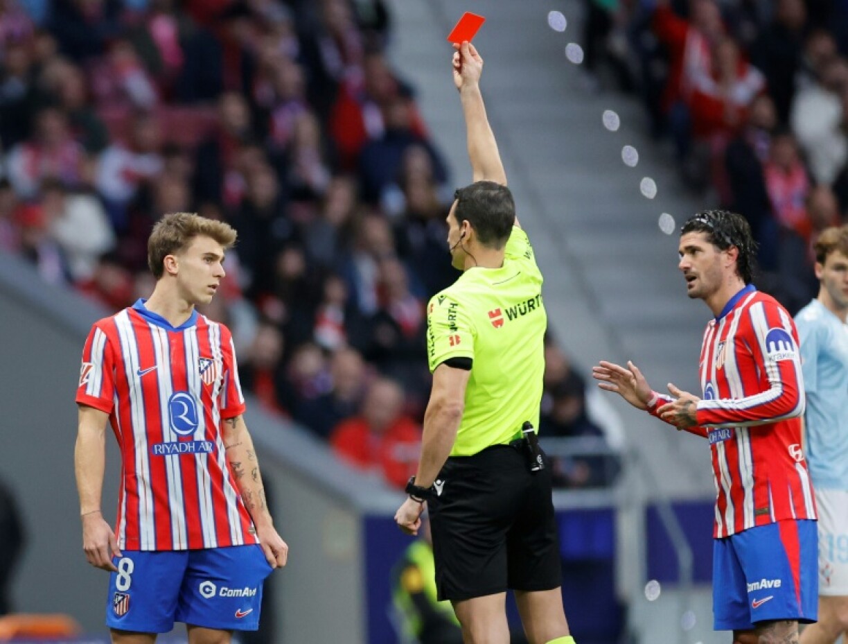 Seven-minute red card: Atletico Madrid's midfielder Pablo Barrios is dismissed in the draw with Celta Vigo