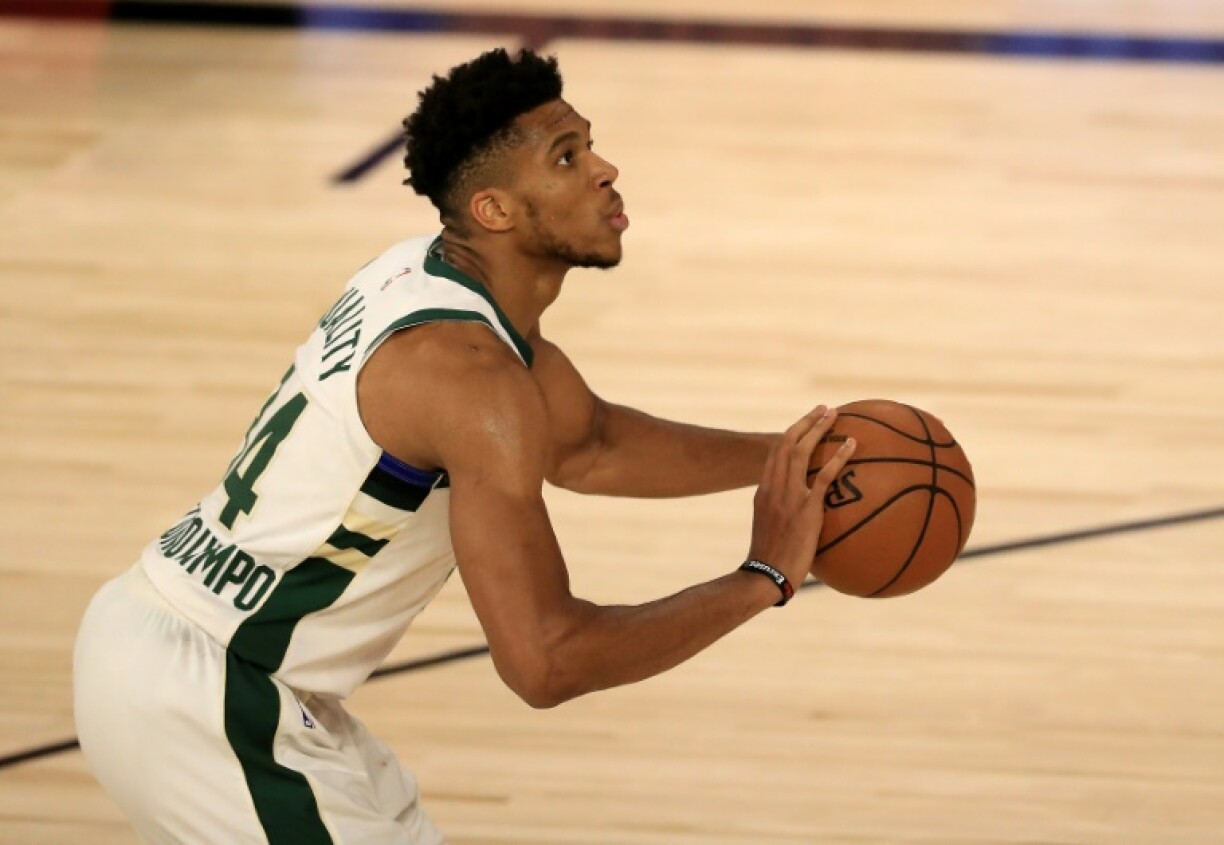 L'ailier grec des Milwaukee Bucks, Giannis Antetokounmpo, lors du match 3 des play-offs NBA contre le Miami Heat, à Lake Buena Vista, le 3 septembre 2020