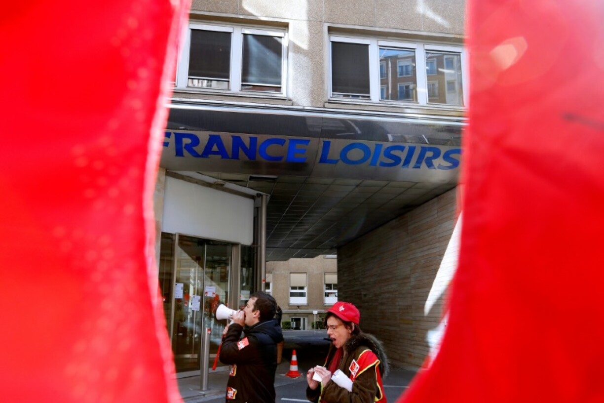 Manifestation CGT le 29 avril 2013 à Paris devant le siège d'Actissia, la maison mère de France Loisirs