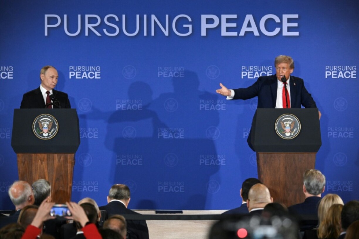 Vladimir Putin and Donald Trump in Alaska on Friday