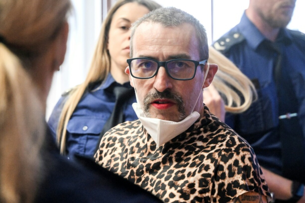 Marla-Svenja Liebich (c) figure néonazie allemande transgenre, au tribunal de Pilsen, le 18 mai 2026 en vue de son extradition de République tchèque vers l'Allemagne