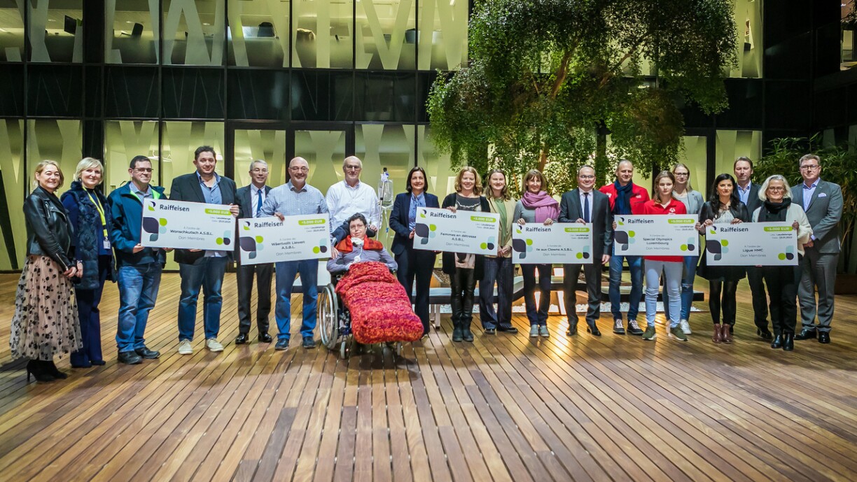 En présence de Laurent Zahles et Jean-Louis Barbier, Membres du Comité de Direction, la Banque a respecté la tradition en effectuant des dons d’un montant total de 30.000€.