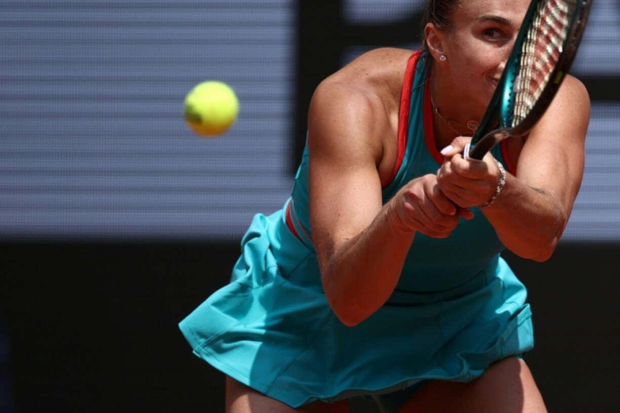 Belarus' Aryna Sabalenka is through to the semi-finals as she bids for her first French Open title at Roland Garros