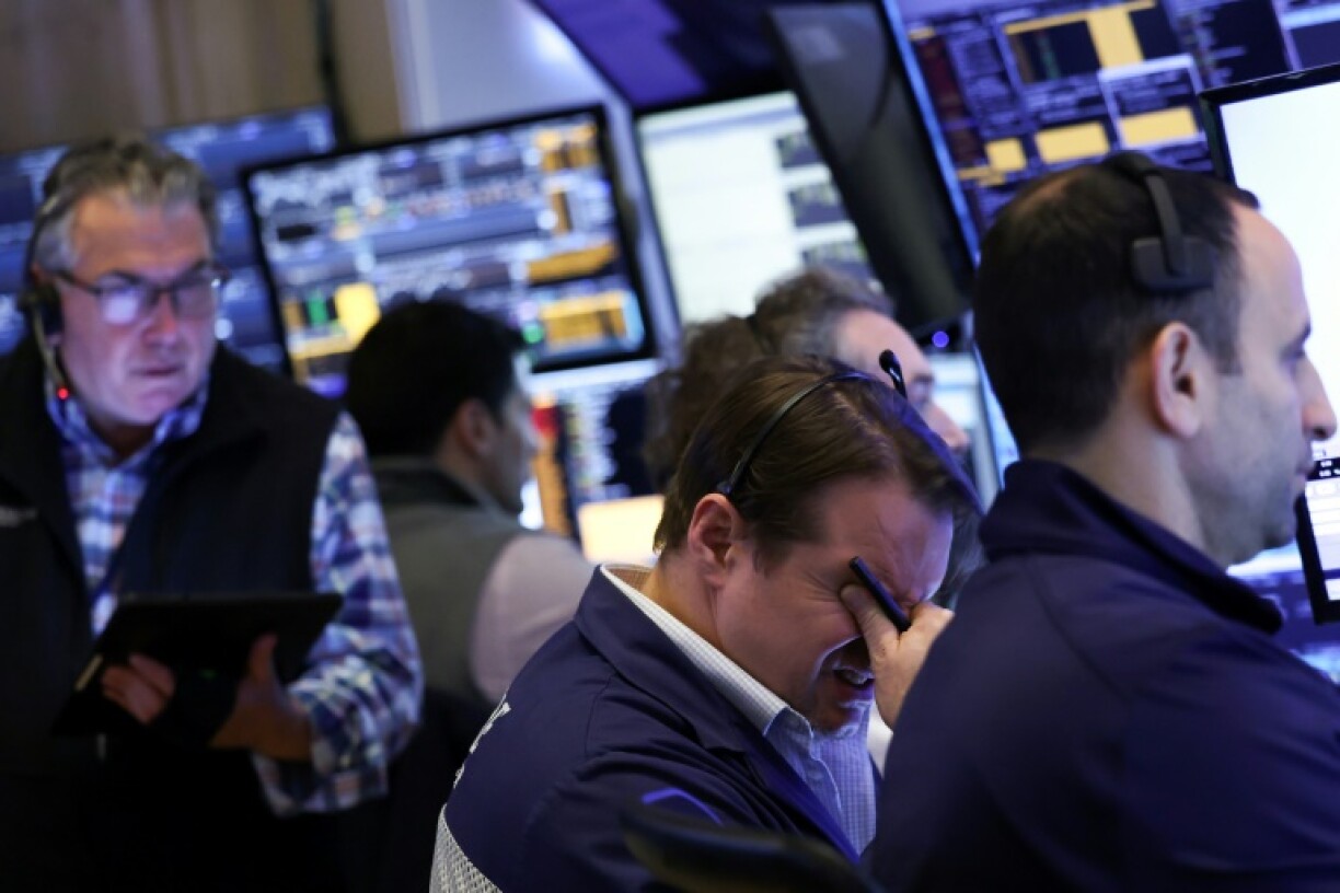 Traders had a tough day Thursday on the floor of the New York Stock Exchange (NYSE)
