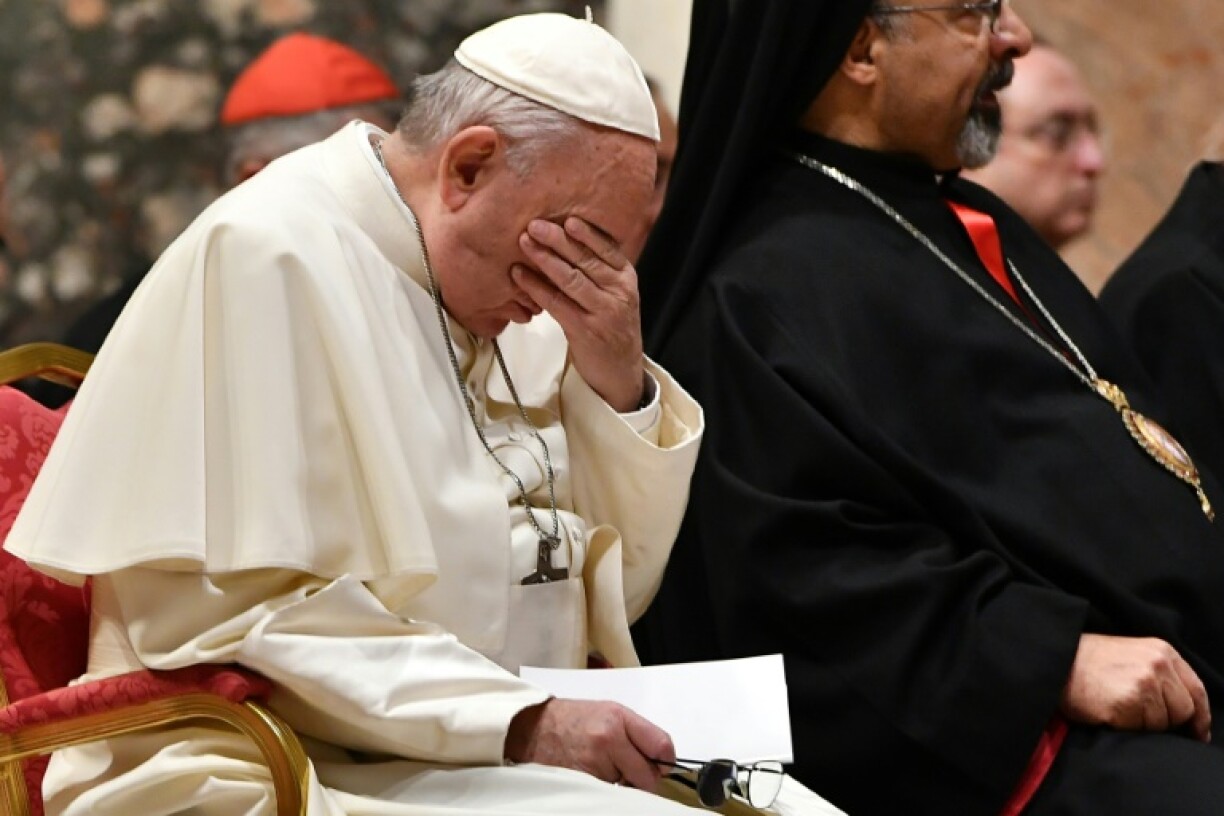 Le pape François lors d'une prière au troisième jour du sommet sur les abus sexuels commis par le clergé, le 23 février 2019 au Vatican