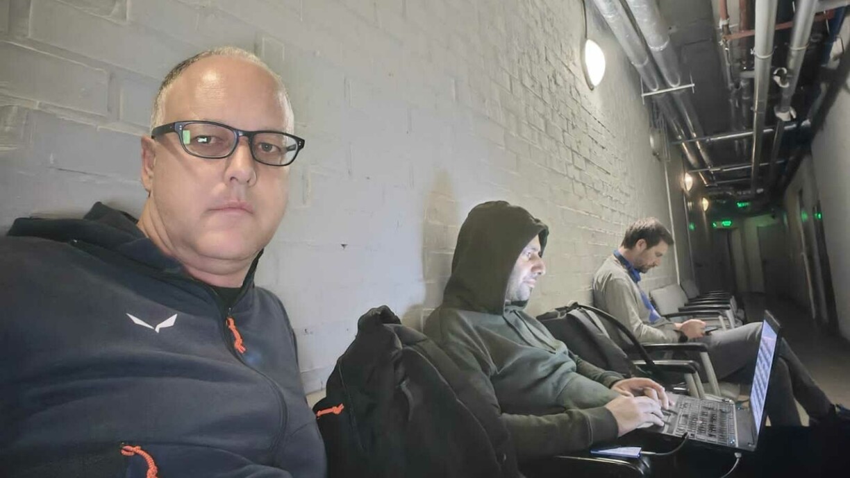 De Jeannot Ries a seng Ekipp am Schutzraum.