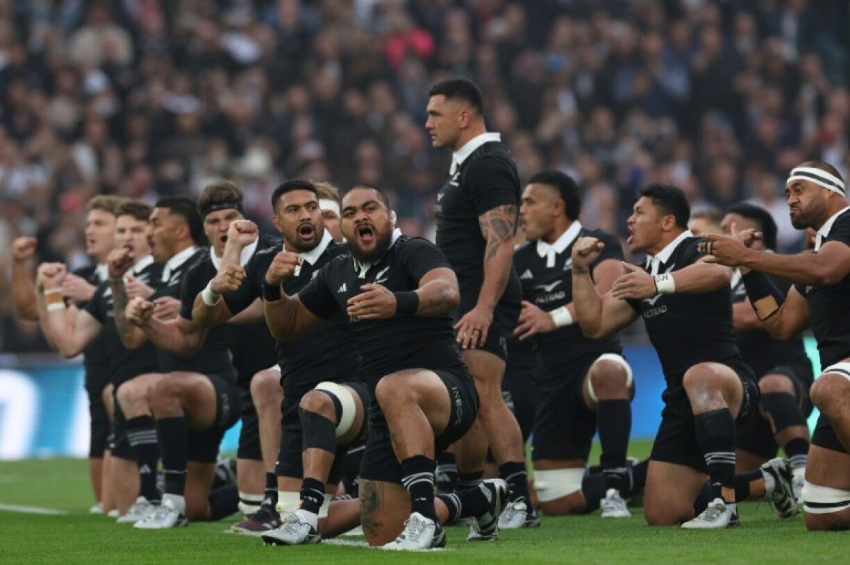 New Zealand rugby players perform the haka ahead of their 2024 Autumn Nations Series international against England at Twickenham