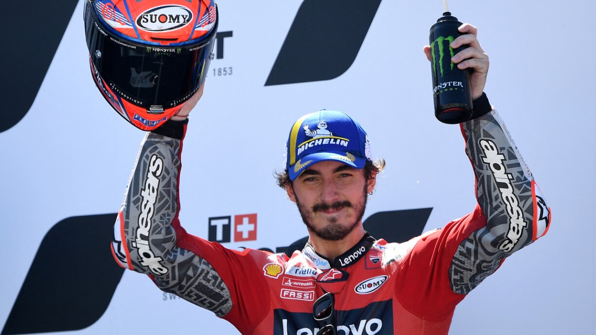 De Francesco Bagnaia stoung des Saison fir d'éischte Kéier op der éischter Plaz