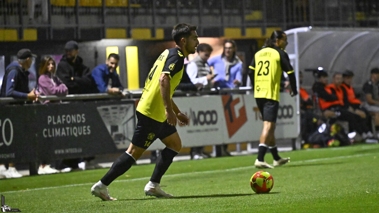 Sale soirée pour Cédric Sacras qui revenait de suspension et qui a pris deux cartons jaunes face à Etzella, laissant son équipe à 10 pendant presque toute la dernière demi-heure.