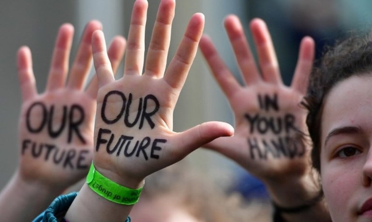 Des étudiants marchent pour l'environnement à Bruxelles le 21 février 2019.