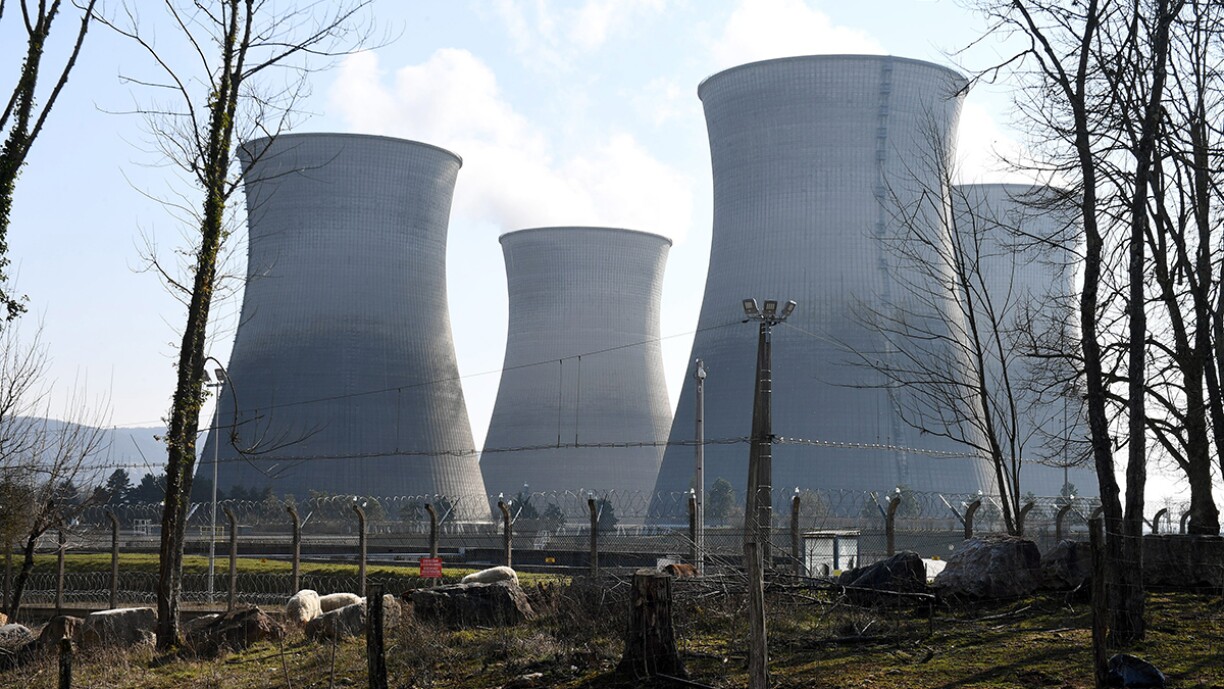 Guerre en Ukraine: les combats autour de la plus grande centrale nucléaire d'Europe ravivent les souvenirs de Tchernobyl