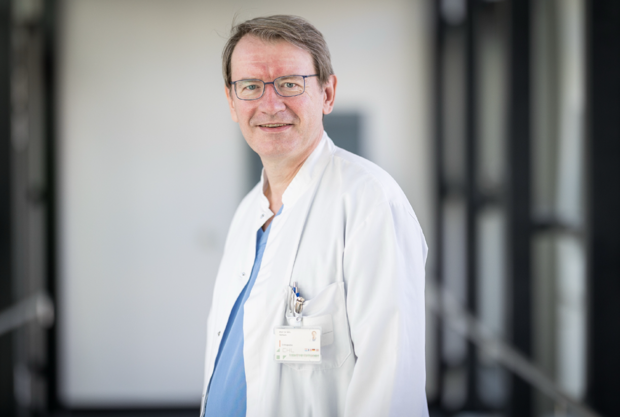 De Professer Seil gëtt Chief medical officer bei Aspetar.