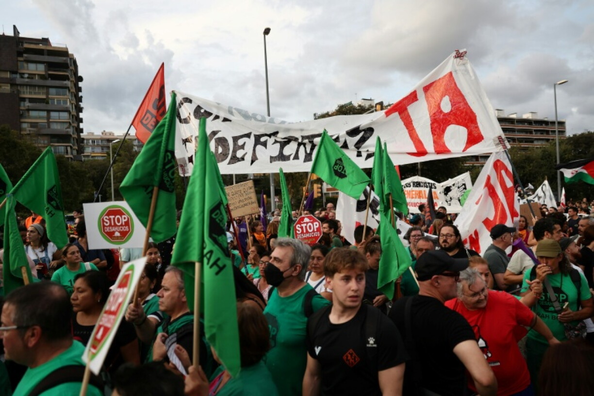 In Barcelona, around 2,000 protesters gathered on Monday night to demand ambitious housing measures