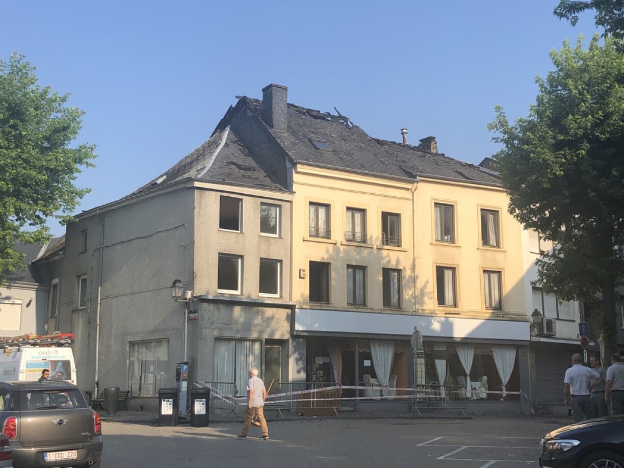 Un incendie a touché ce bâtiment sur la Grand-Place à Arlon