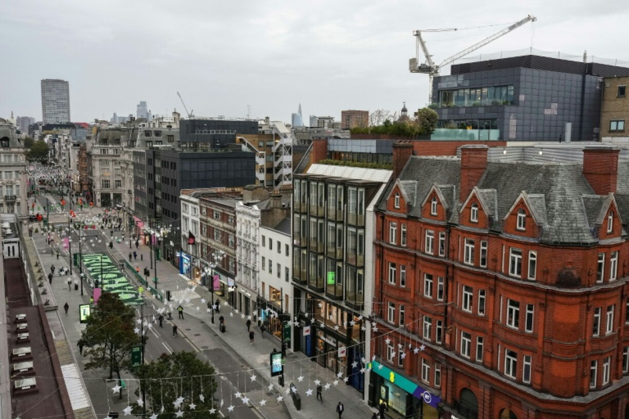 The move to partly pedestrianise Oxford Street is aimed at bolstering retailers amid a shift to online shopping