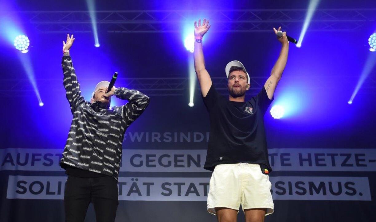 Marteria with fellow rapper Casper