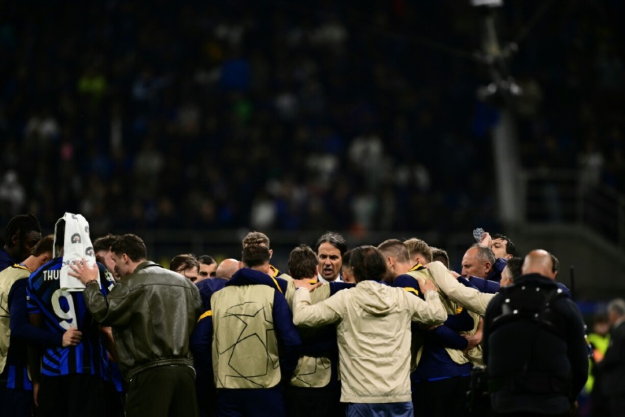 Simone Inzaghi (C) has guided Inter Milan to the Champions League final