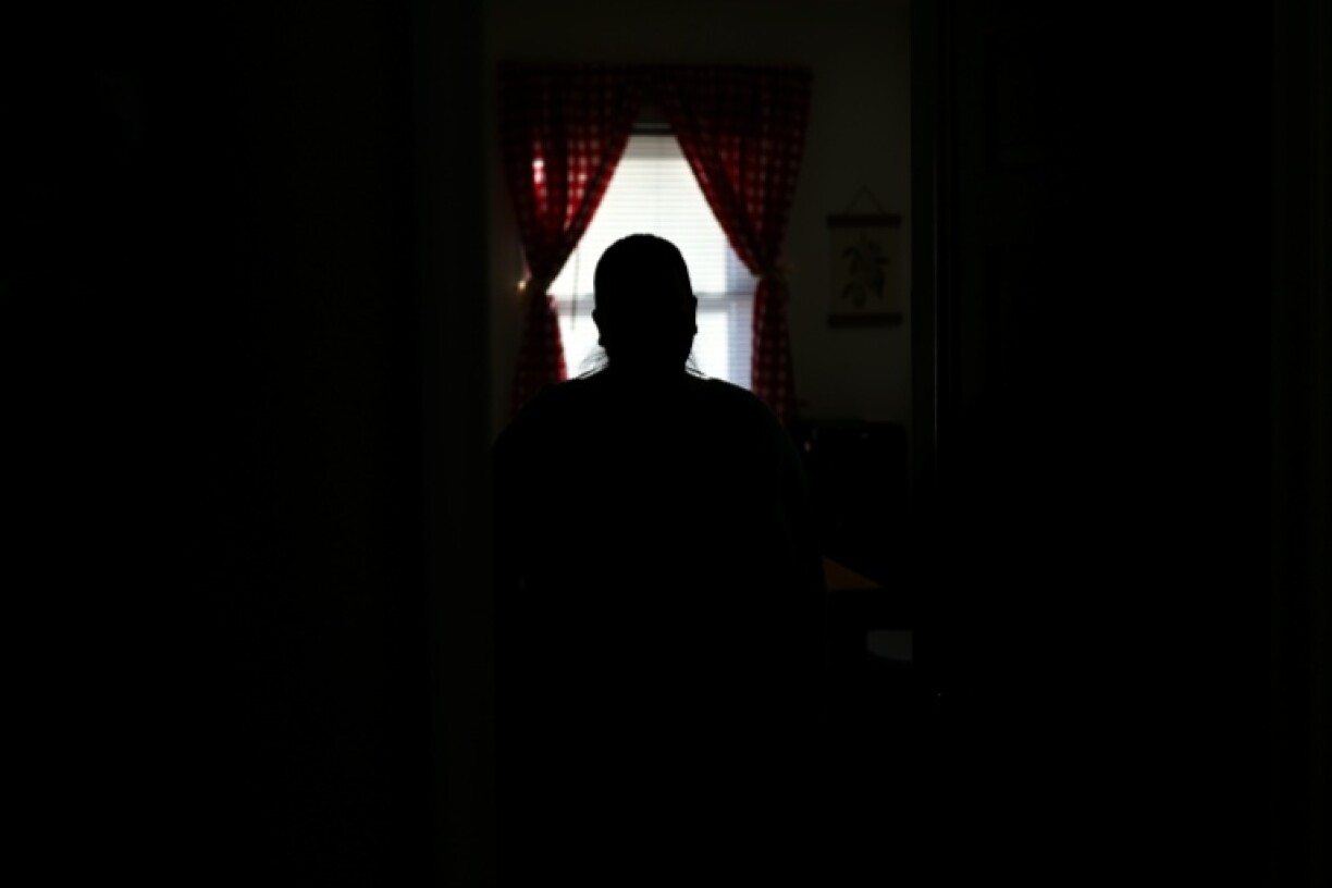 Ana, une habitante mexicaine de Minneapolis, photographiée chez elle le 31 janvier 2026, alors que la ville est le théâtre depuis plusieurs semaines de raids de la police de l'immigration (ICE)