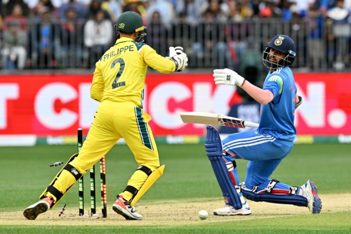 India made 136-9 off 26 overs in a rain-hit ODI against Australia