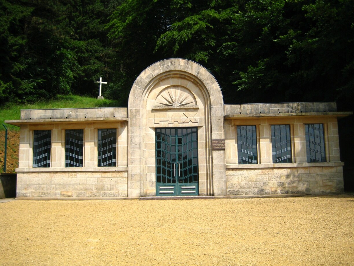 Le camp de Thil était un camp de travail installé par l'occupant nazi sur le territoire de la commune de Thil, durant la Seconde Guerre mondiale.