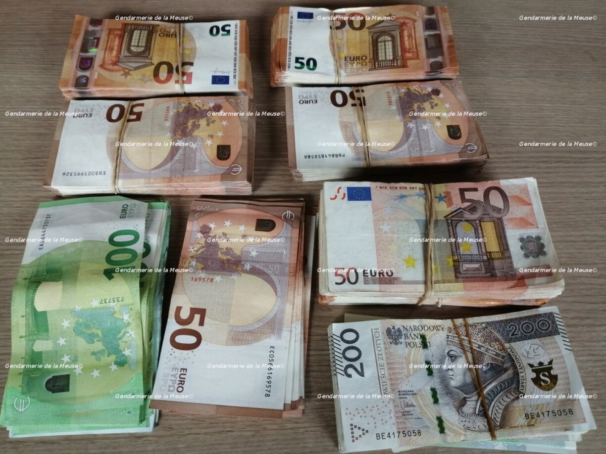 Les billets remis à la gendarmerie