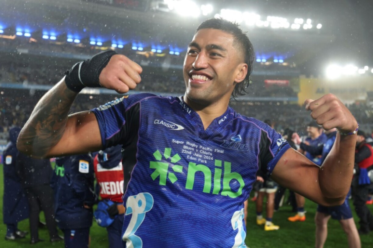Rieko Ioane will change blue shirts next season, from the Blues in New Zew Zealand to Leinster in Ireland