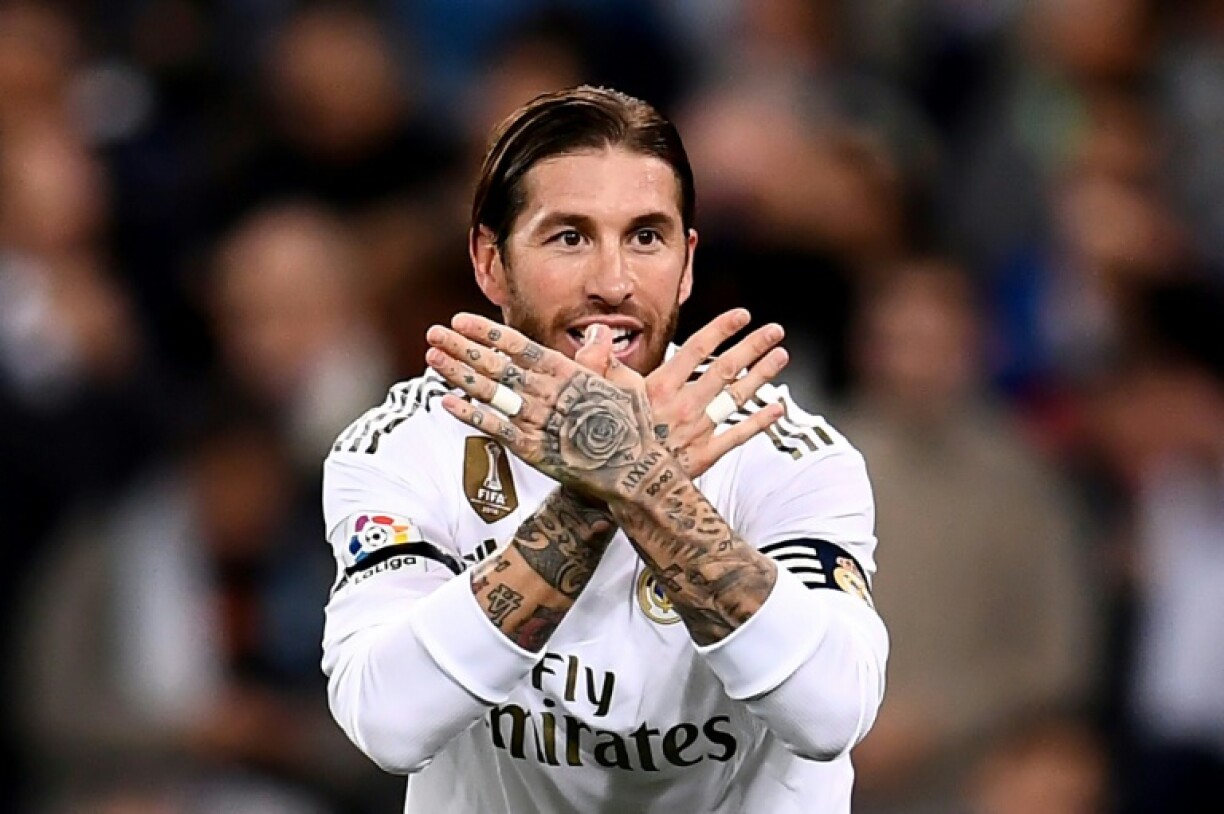 Le capitaine et défenseur du Real Madrid, Sergio Ramos, célèbre son but marqué sur pénalty face à Leganès, lors de leur match de Liga, le 30 octobre 2019 au stade de Santiago Bernabeu à Madrid