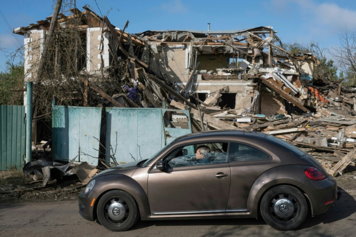 Civilian casualties are mounting on both sides as a result of the relentless bombardment