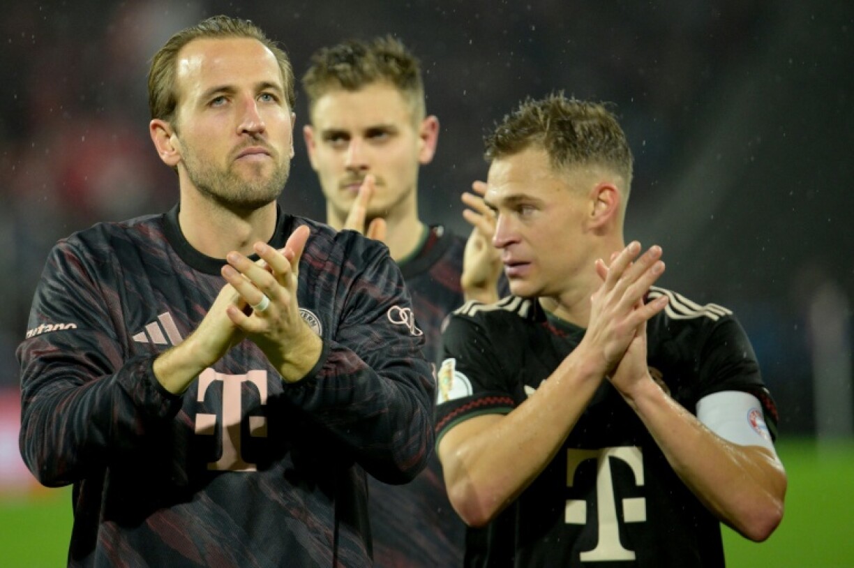 Bayern Munich have won 15 from 15 games to start the season -- with Harry Kane (L) at the core of everything