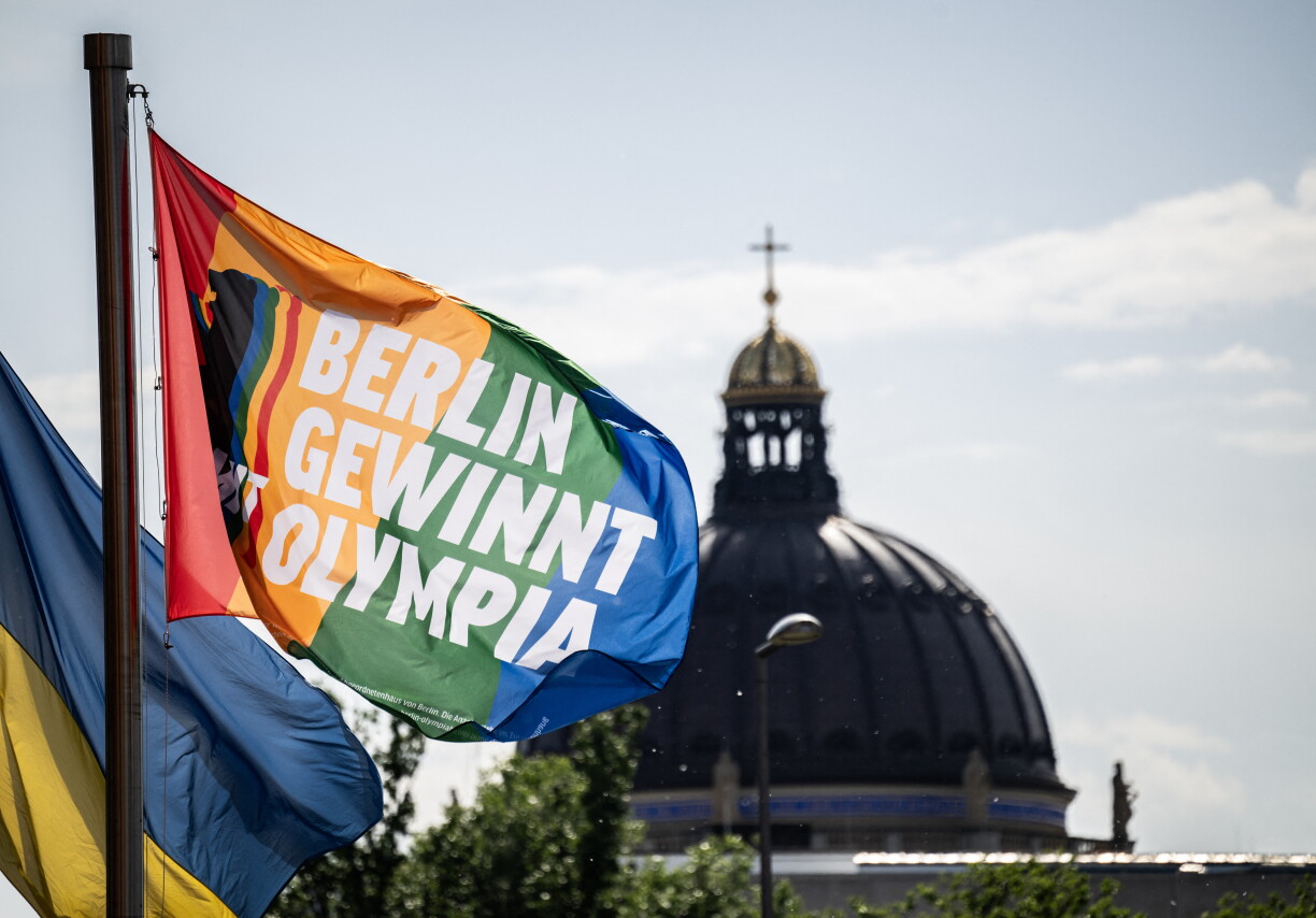 "Berlin gewinnt mit Olympia" war de villverspriechende Slogan vun der Kandidatur.