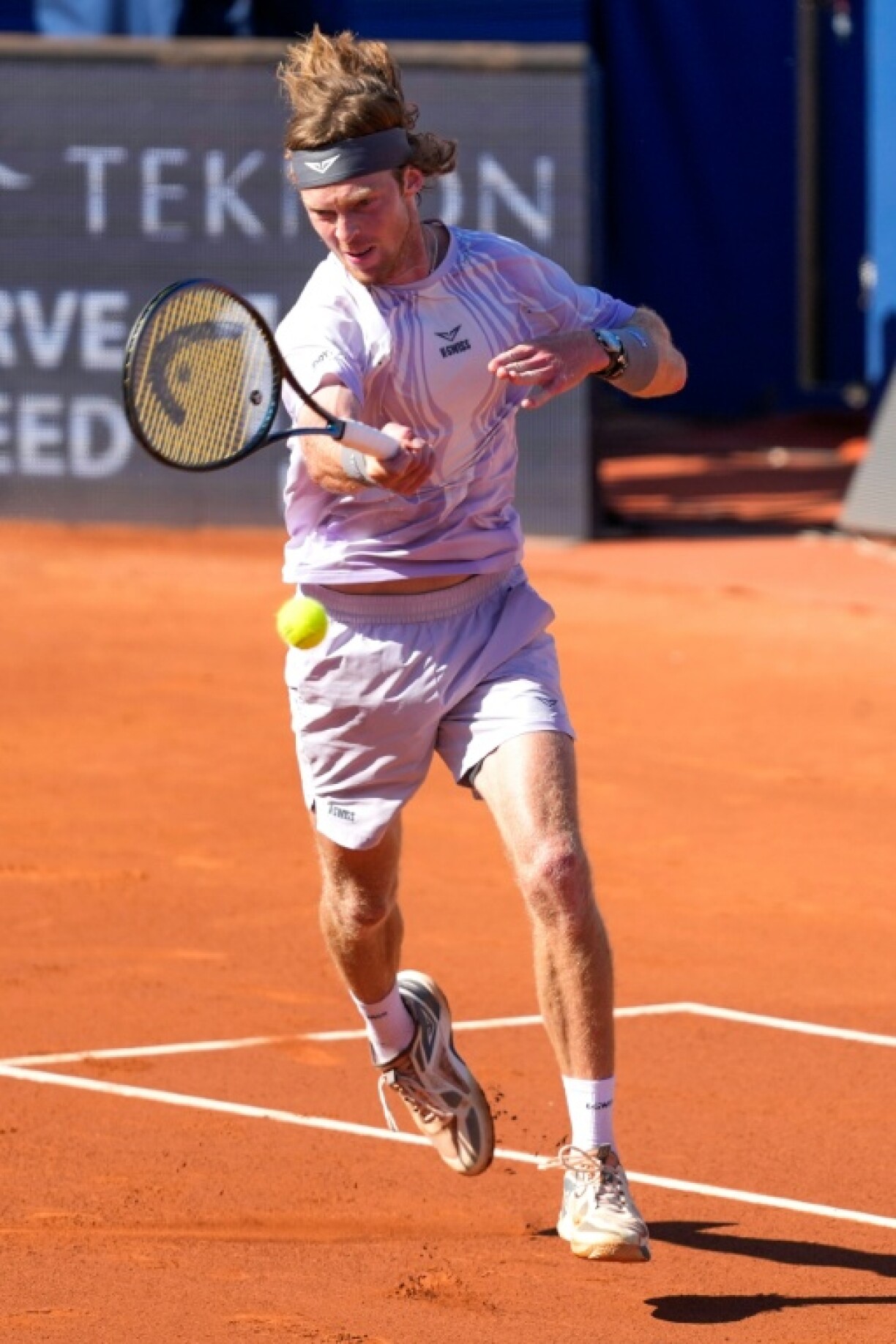 Le Russe Andrey Rublev en finale du tournoi de Barcelone contre le Français Arthur Fils le 19 avril 2026