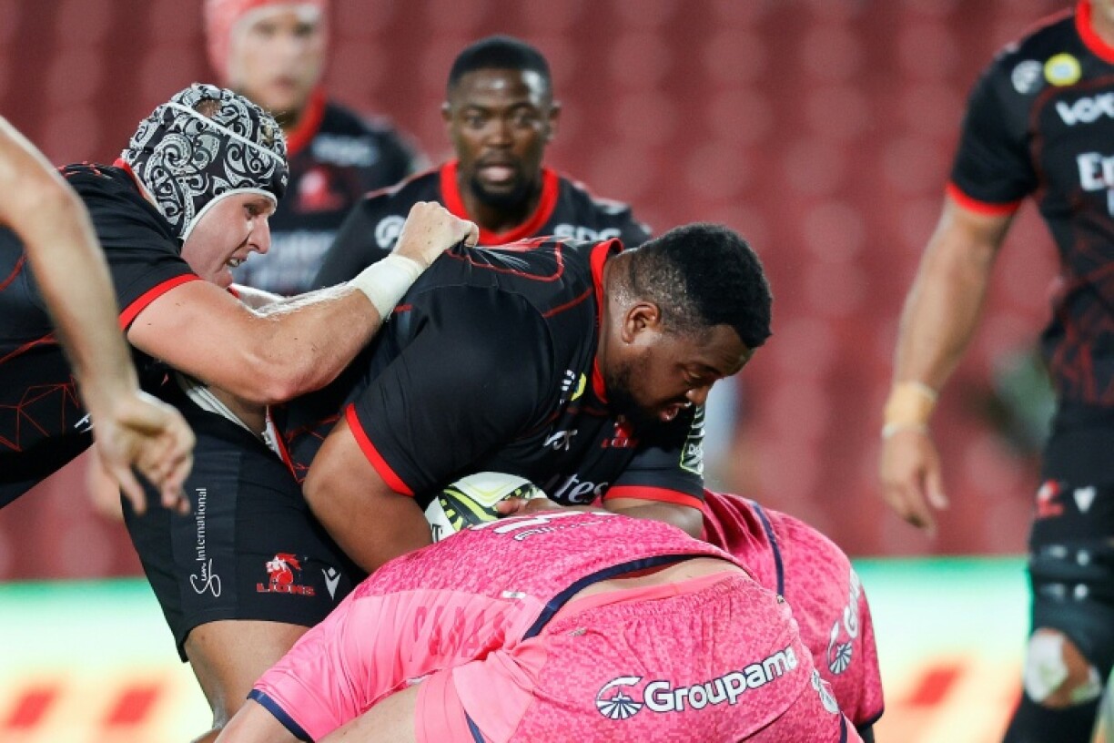 Asenathi Ntlabakanye in action for the Lions in the Challenge Cup in 2022