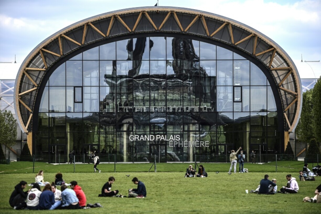 Le Grand Palais Ephemere de Jean-Michel Wilmotte, à Paris le 3 mai 2021