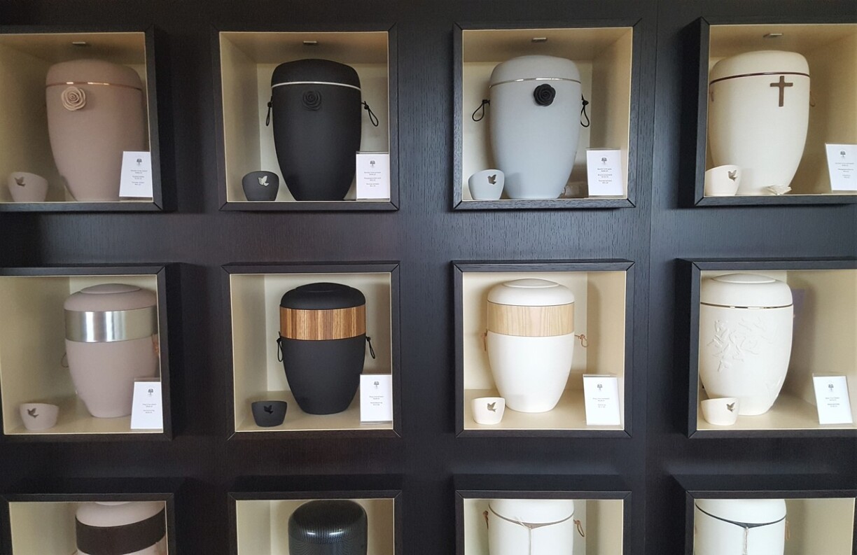 Désormais, les urnes funéraires sont plus populaires que les enterrements traditionnels dans le sud du pays.